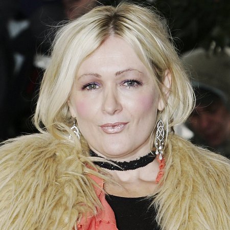 Caroline <b>Mary Aherne</b> is an English comedian and BAFTA-winning writer and ... - caroline-aherne